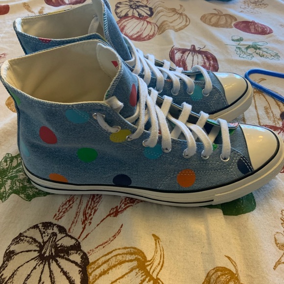 Converse - Picture 2 of 6